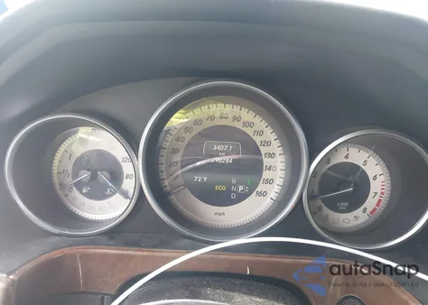 2014 Mercedes-Benz E 350 z USA, uszkodzony, nr VIN WDDHF5KB8EA832044